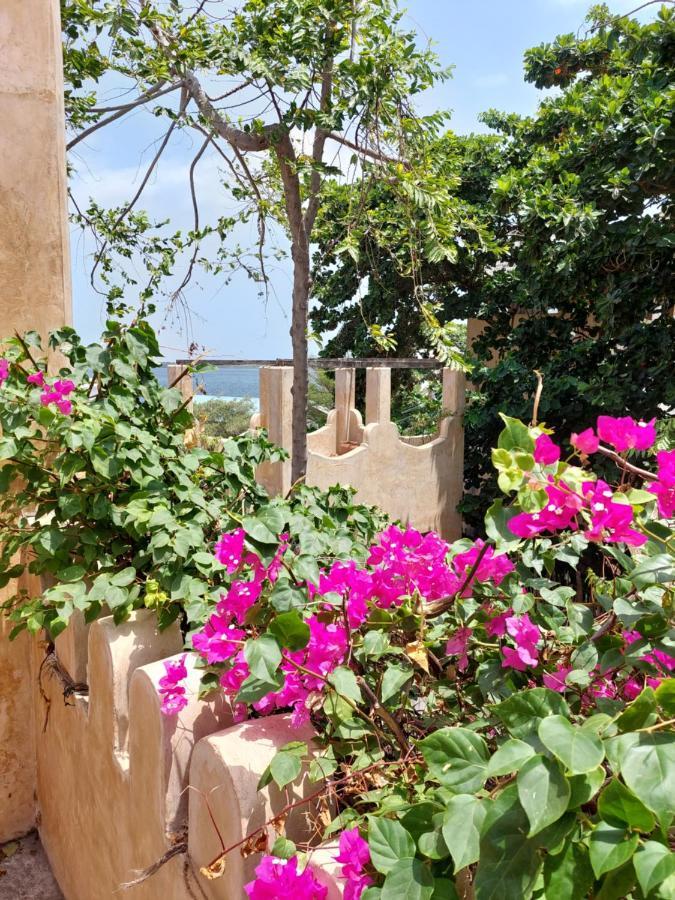 Samaki House Hotel ลามู ภายนอก รูปภาพ