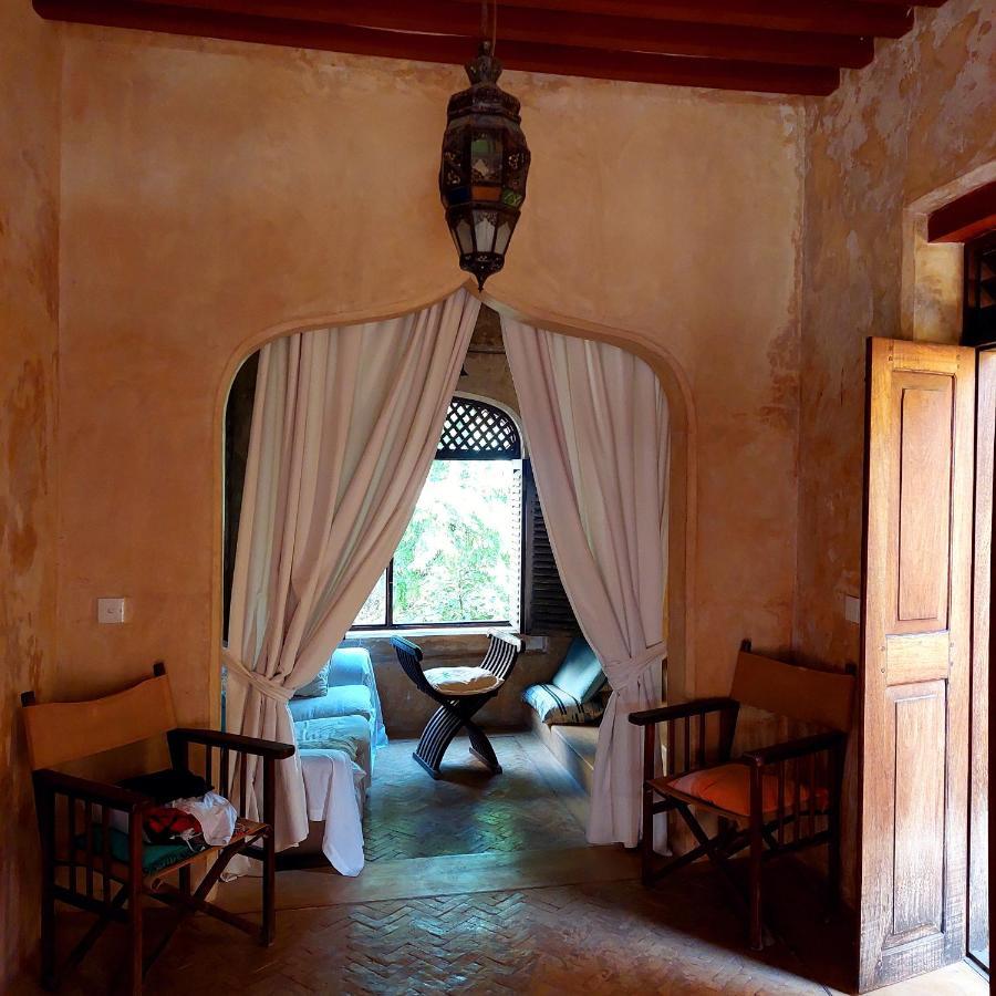 Samaki House Hotel ลามู ภายนอก รูปภาพ