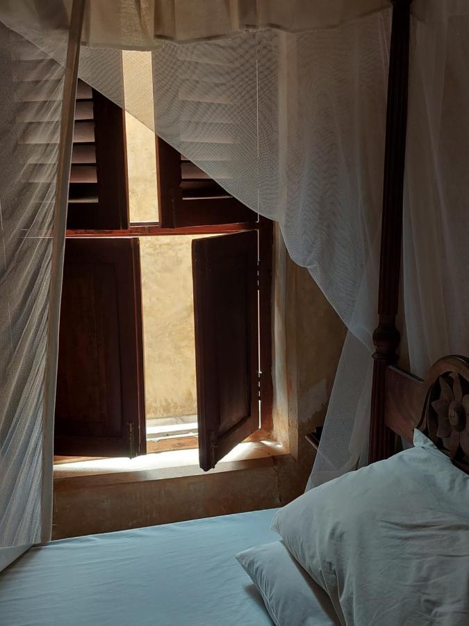 Samaki House Hotel ลามู ภายนอก รูปภาพ