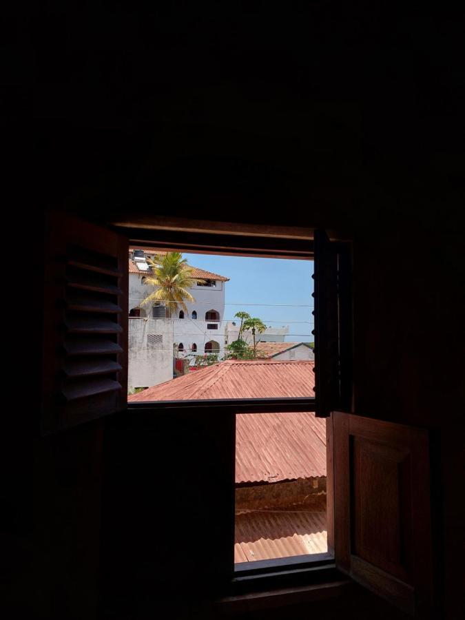 Samaki House Hotel ลามู ภายนอก รูปภาพ